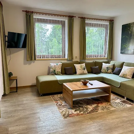 Petritz Apartment *